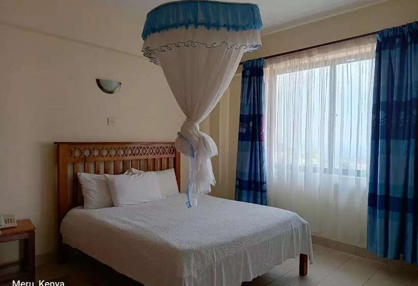 هتل Meru Paramount