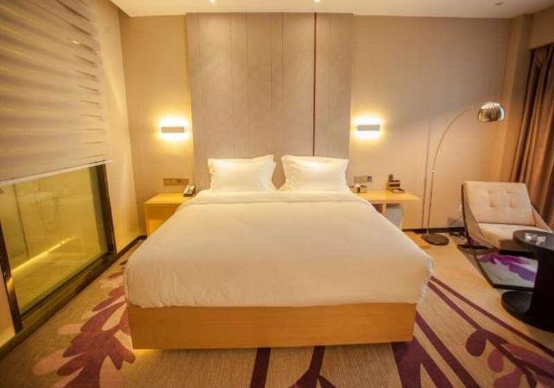 Lavande Hotel Jiaxing East Zhongshan Road