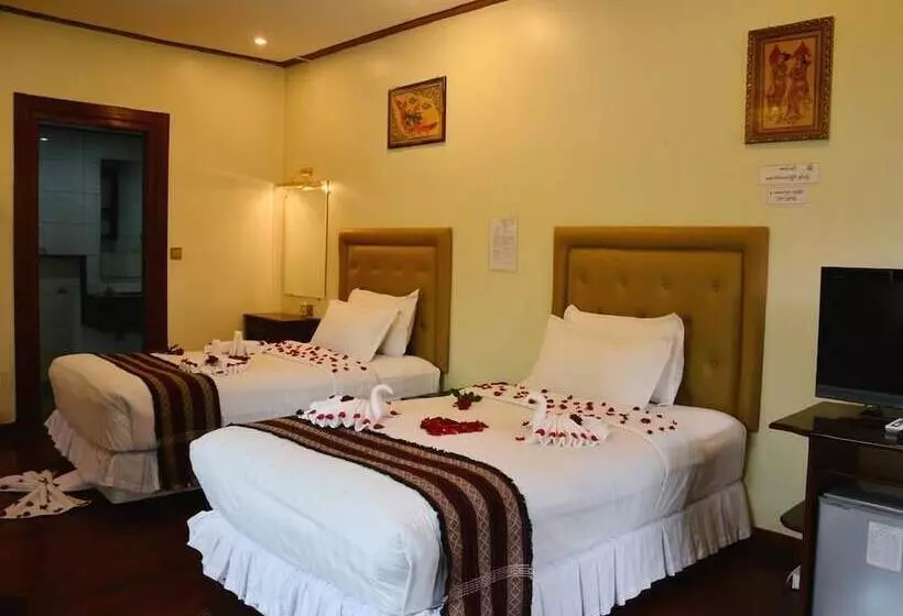 Nwe Waddy Hotel Pyin Oo Lwin