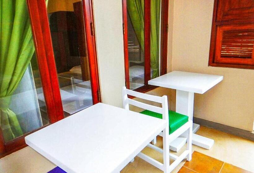 The Youth Hostel   It S A Youth Fame