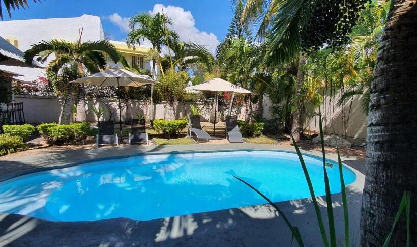 تختخواب و صبحانه Explora Prestige