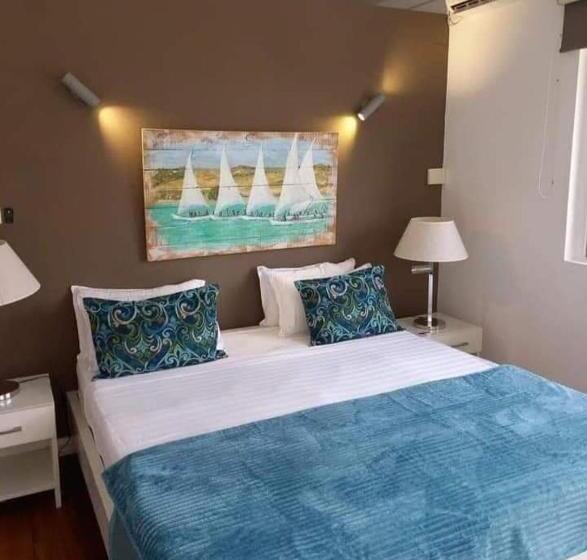 تختخواب و صبحانه Explora Prestige