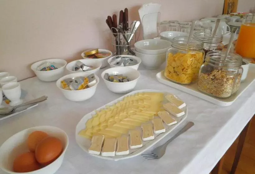 تختخواب و صبحانه Gründner Vendégház
