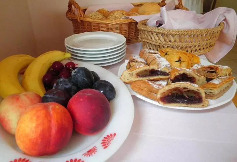 تختخواب و صبحانه Gründner Vendégház