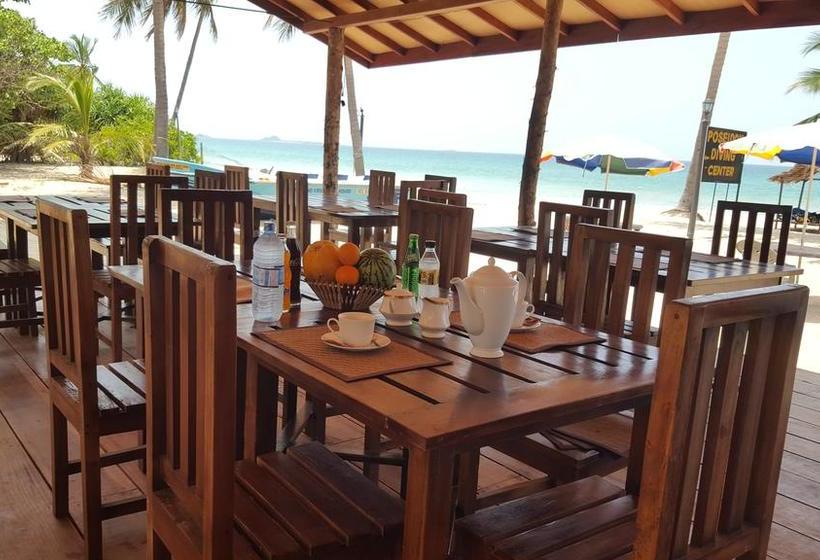 בית מלון כפרי Pigeon Island Beach