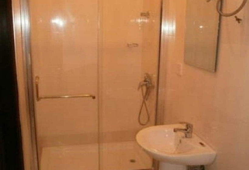 Hotelli Widi Rest Inn