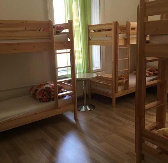 Toucan Hostel Budapest