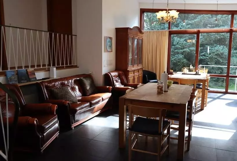 تختخواب و صبحانه Spói Guesthouse