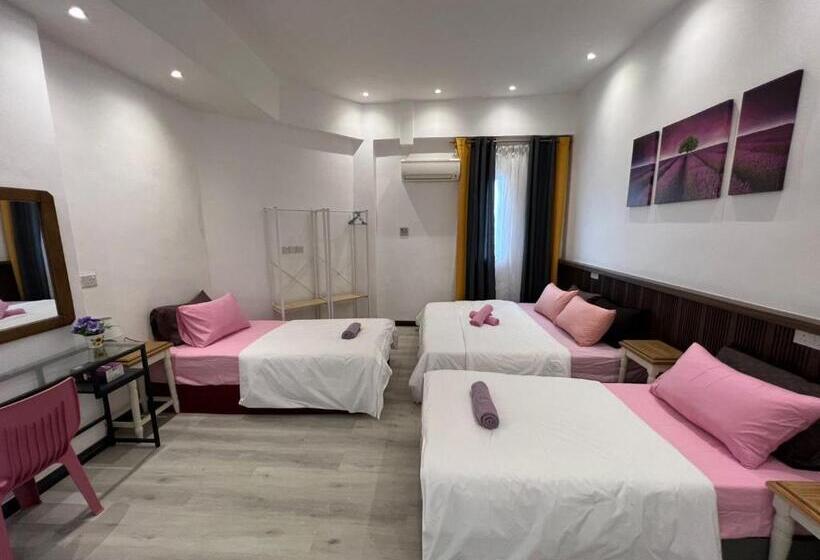 One Point Hotel @ King Centre