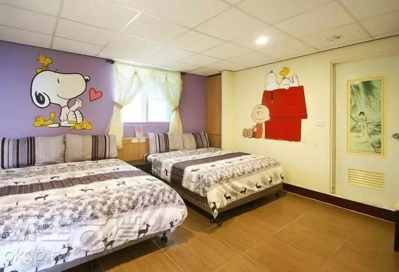 تختخواب و صبحانه Her Home Homestay