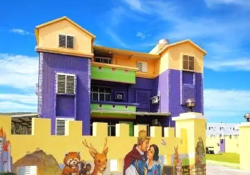تختخواب و صبحانه Her Home Homestay