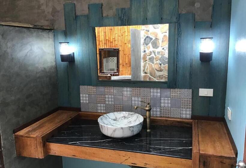 Heaven Beach Resort & Art