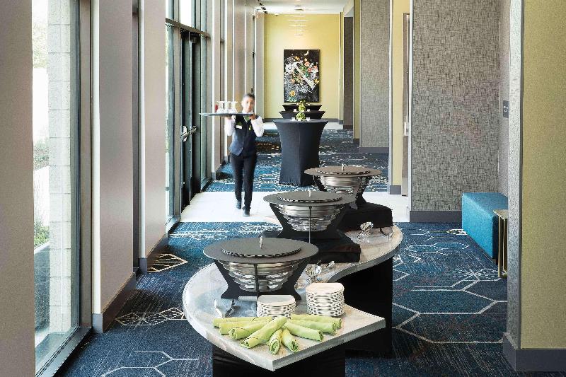 Отель Doubletree By Hilton Greeley At Lincoln Park