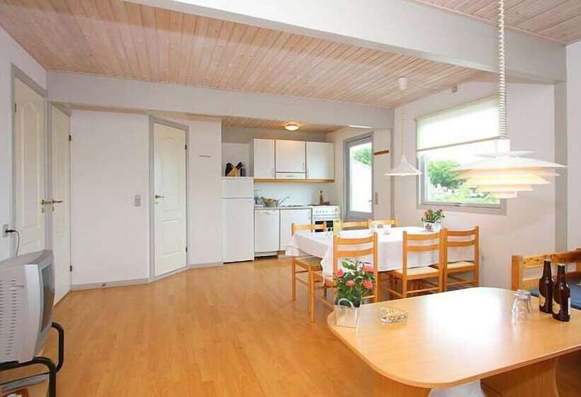 בית מלון כפרי Feriecenter Bornholm Aps