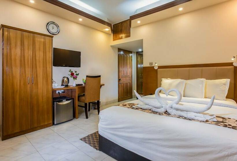 هتل Memento International