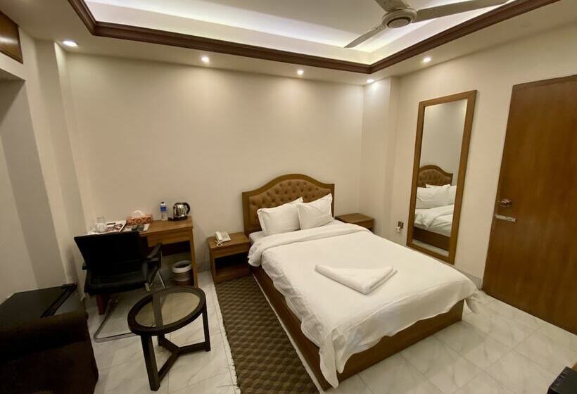 هتل Memento International