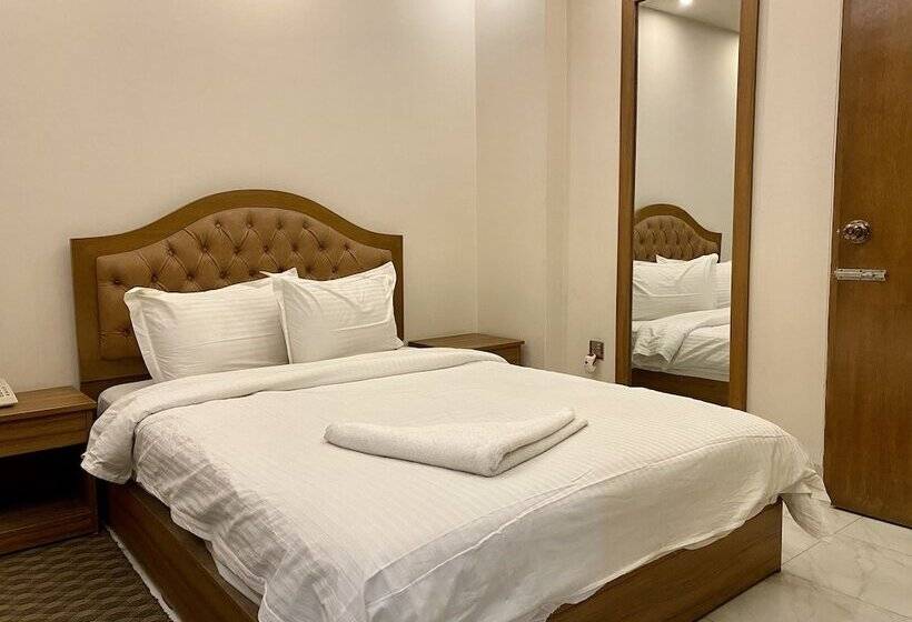 هتل Memento International