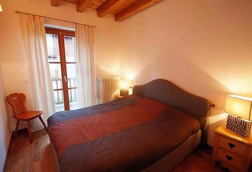 هتل Villaggio Delle Alpi