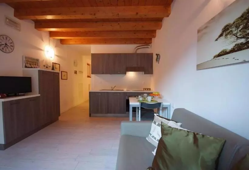 هتل Villaggio Delle Alpi