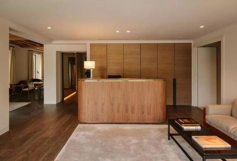 ホテル Rhin Garden