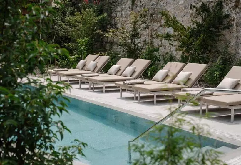 ホテル Rhin Garden