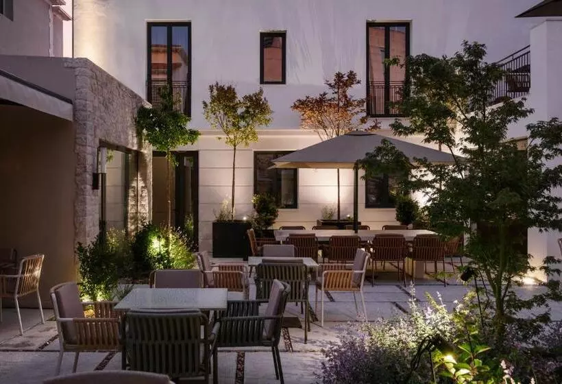 ホテル Rhin Garden