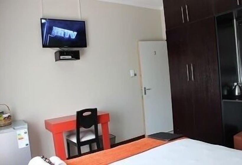 مبيت وإفطار Big Five Guest House