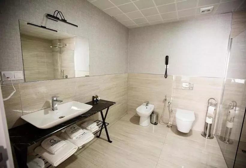 تختخواب و صبحانه Gardenya Suite
