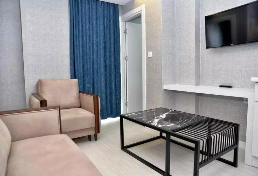 تختخواب و صبحانه Gardenya Suite