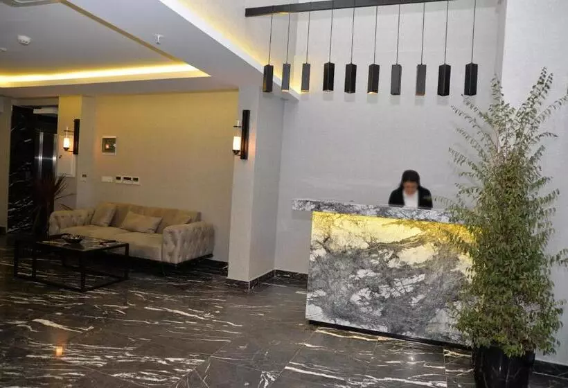 تختخواب و صبحانه Gardenya Suite