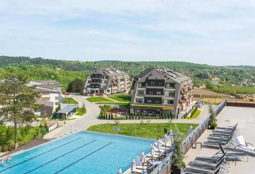 هتل Fruške Residences