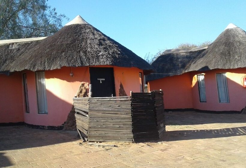 هتل Gaetsho Lodge