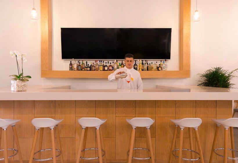 فندق NH San Luis Potosi