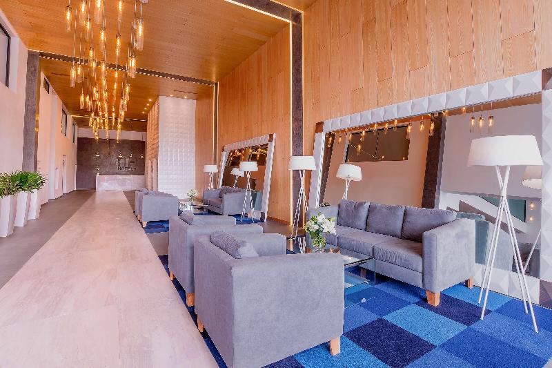 فندق NH San Luis Potosi