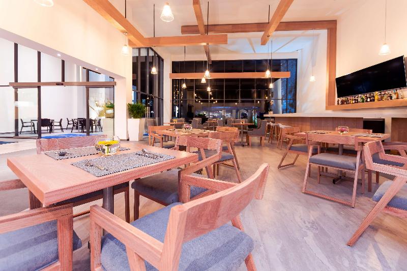 فندق NH San Luis Potosi