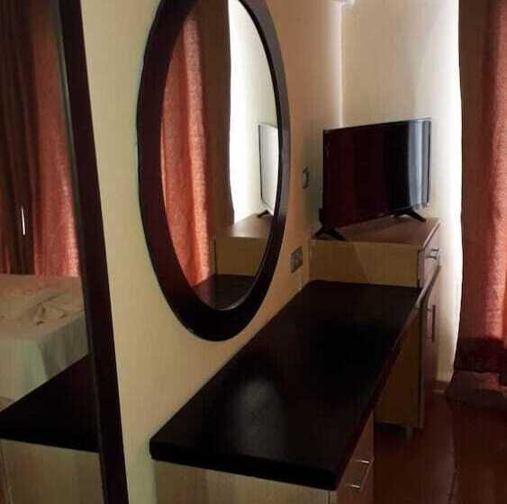 בית מלון כפרי Santur