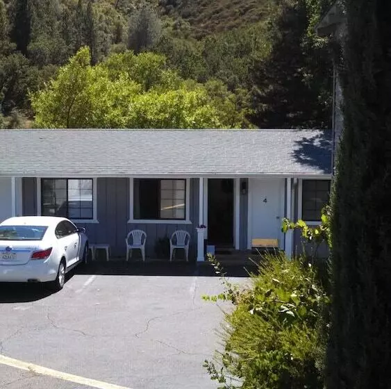 モーテル Mother Lode Lodge
