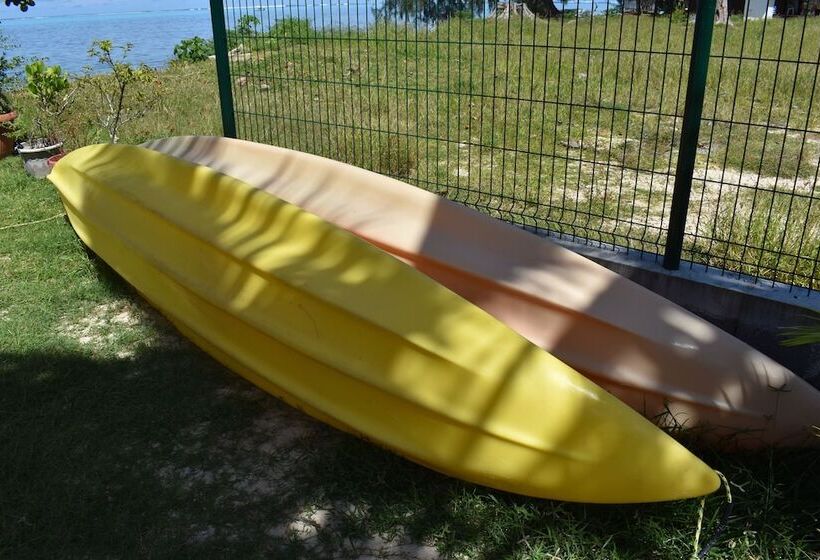 Pensió Fare Aute Beach