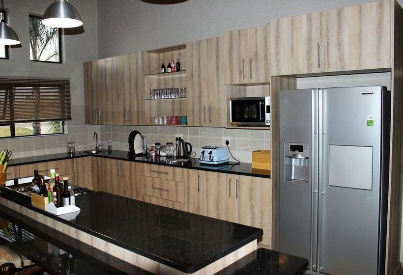 بنسيون Ibis Way Guest House