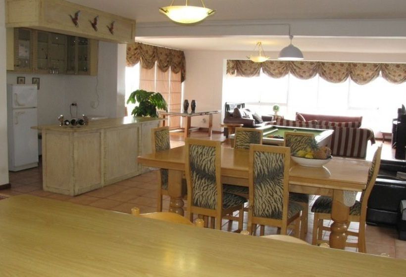 펜션 Lakeside Lodge