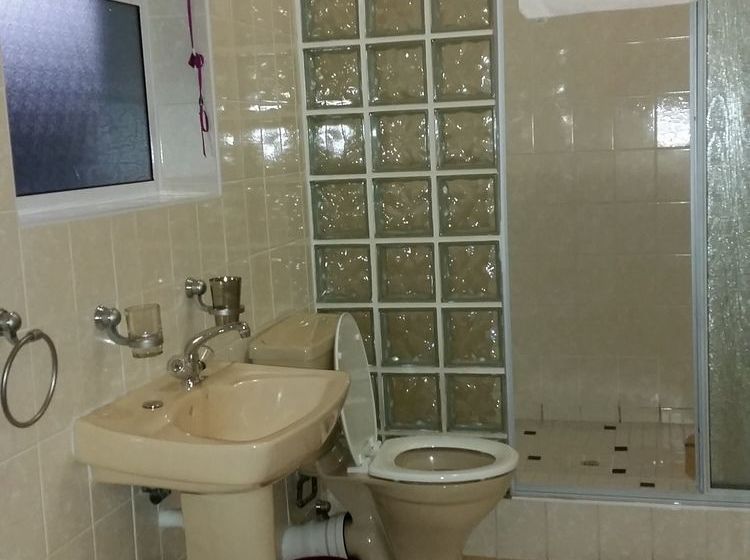 펜션 Lakeside Lodge