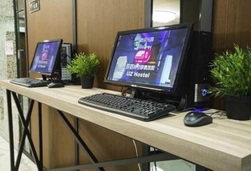 Uz Hostel
