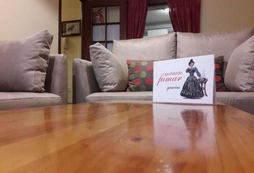 Escuder Apartamentos Turísticos