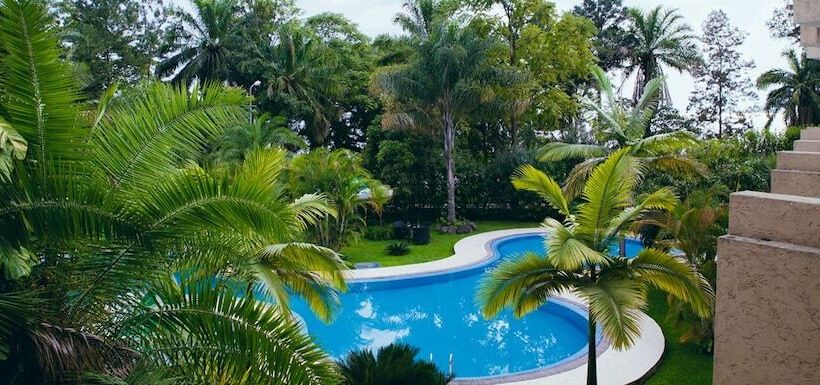 هتل Gorillas Lake Kivu