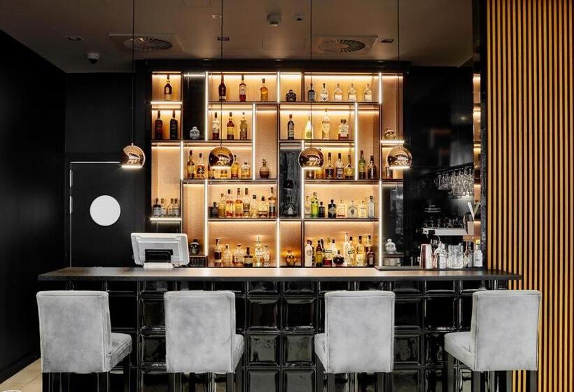 בית מלון כפרי Grand Ascot