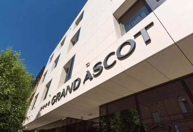 هتل Grand Ascot