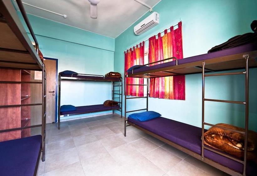 호텔 Hayarkon Hostel