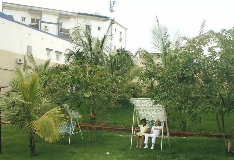 هتل Le Luxtral Hôtel