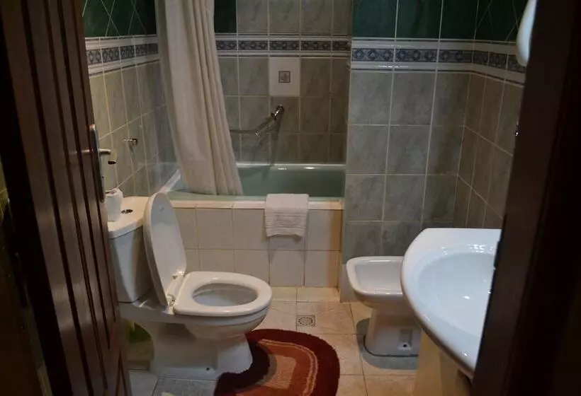 هتل Le Luxtral Hôtel