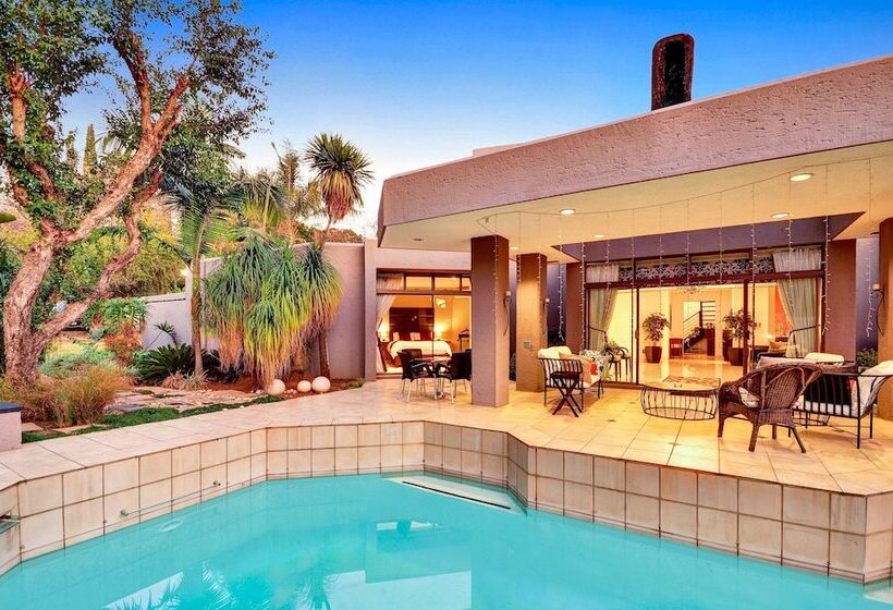 Отель Le Petit Fillan